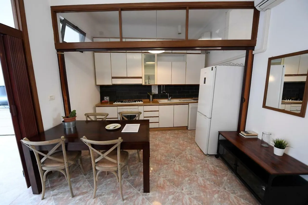 In Selci - Colosseo Apartment Rome 0*,  Italy